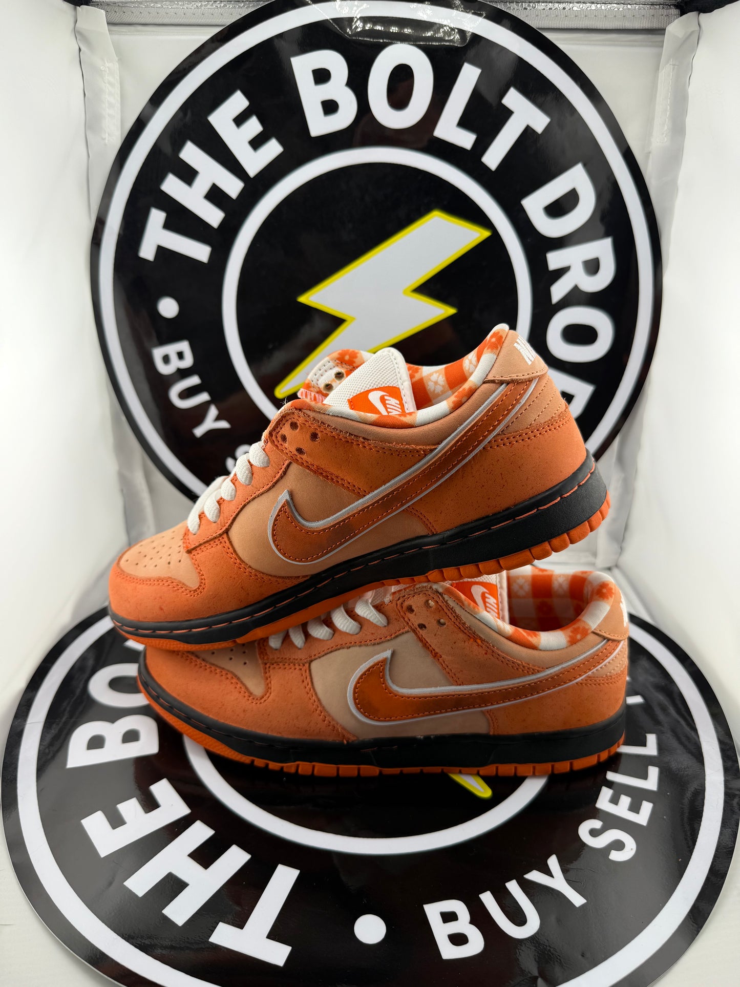 Nike SB Dunk Low - Concepts Orange Lobster - Size 7.5M / 9W
