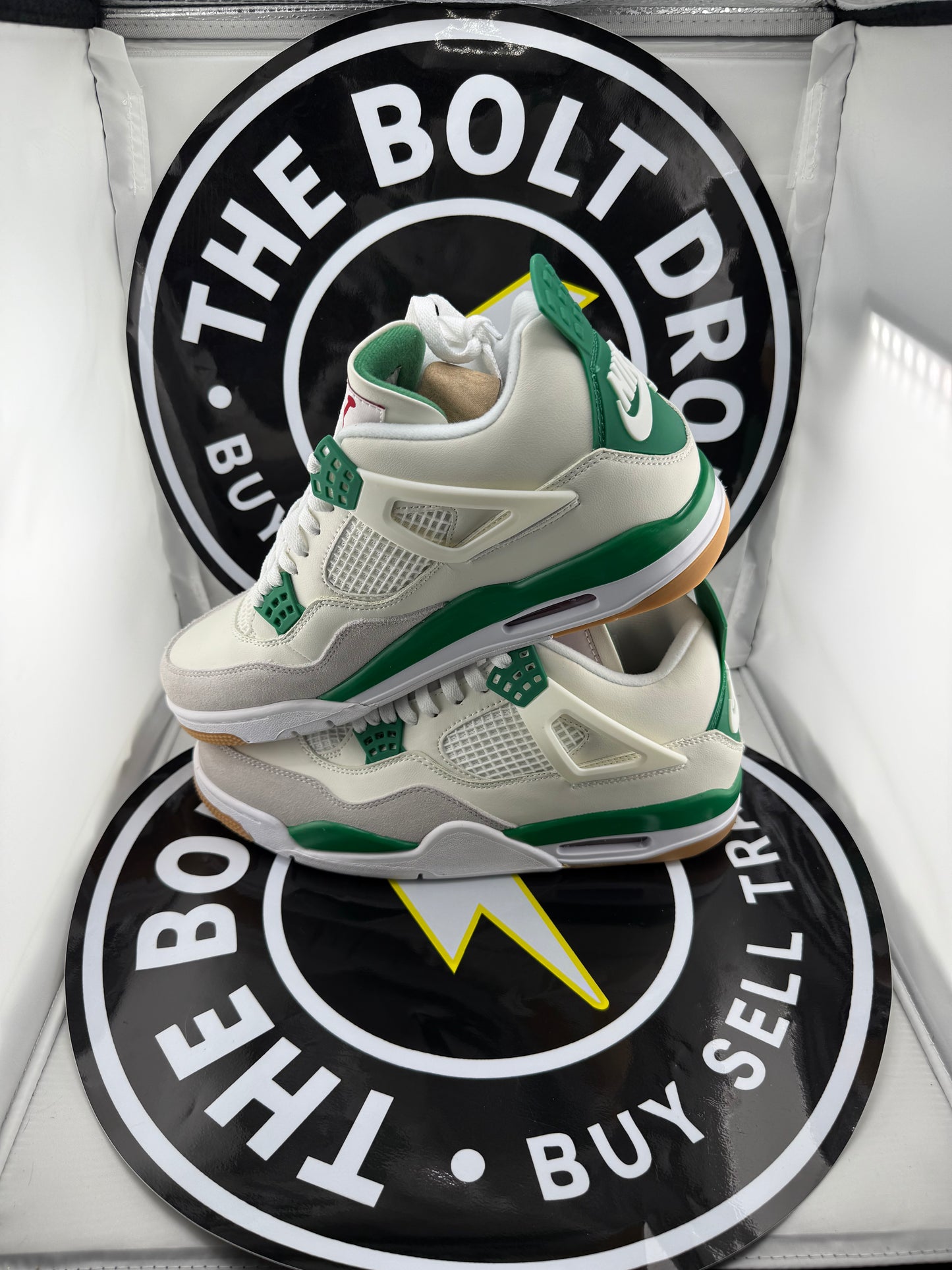UA Jordan 4 Retro - Pine Green - Size 12M / 13.5W