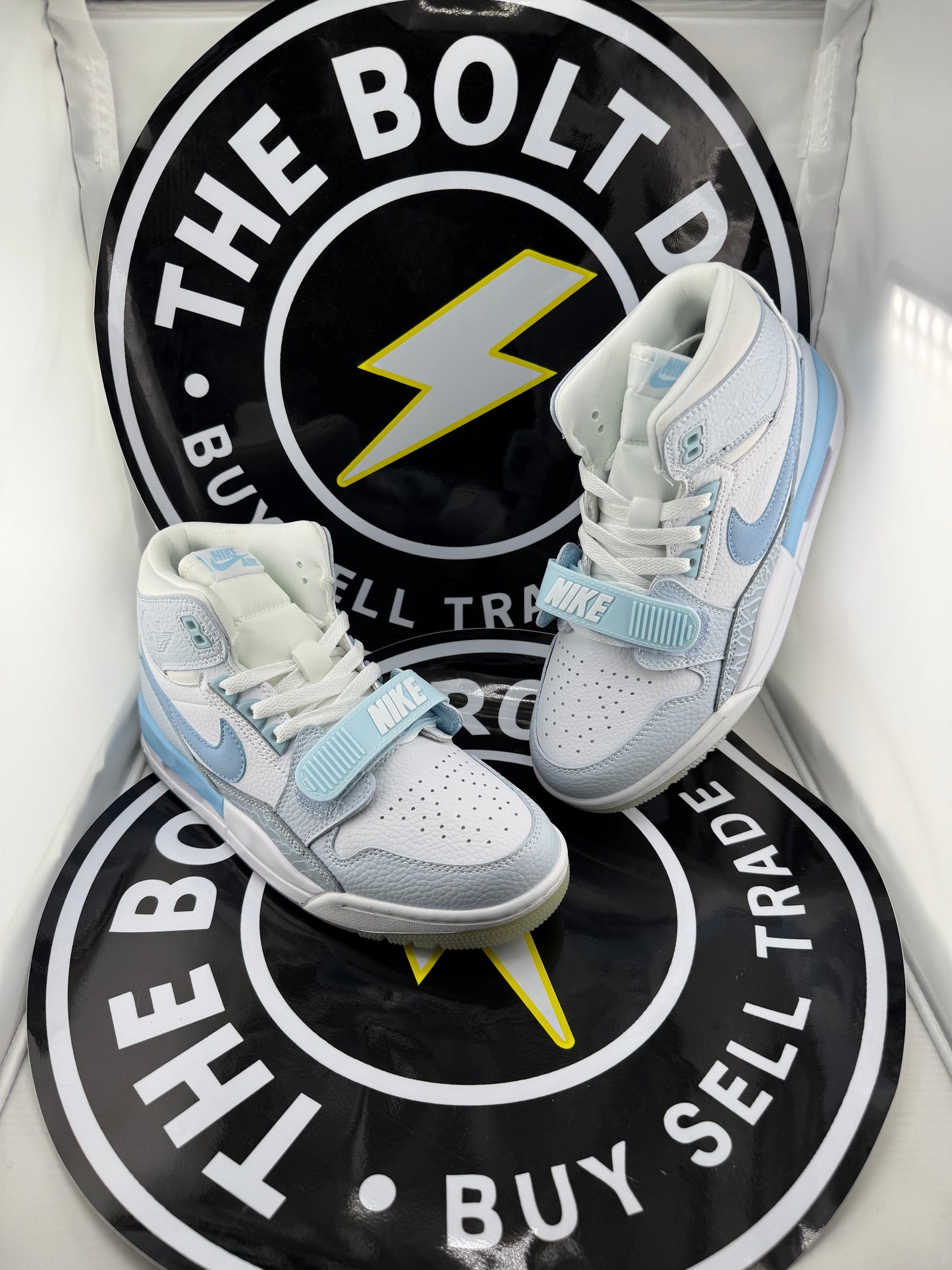 Nike Air Jordan Legacy 312 - White Artic Blue- Size 7.5M / 9W