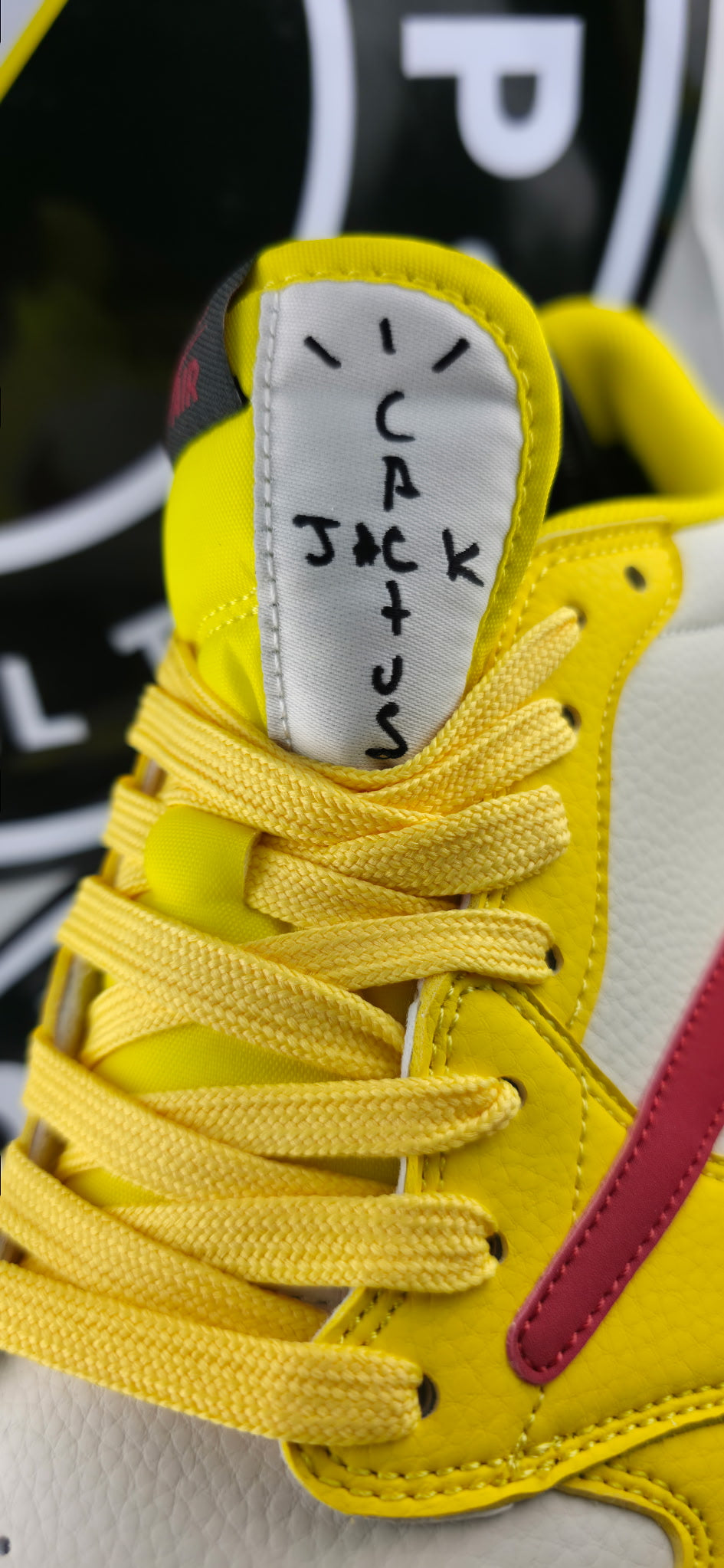 UA Jordan 1 Low - Travis Scott Canary - Size 10M / 11.5W
