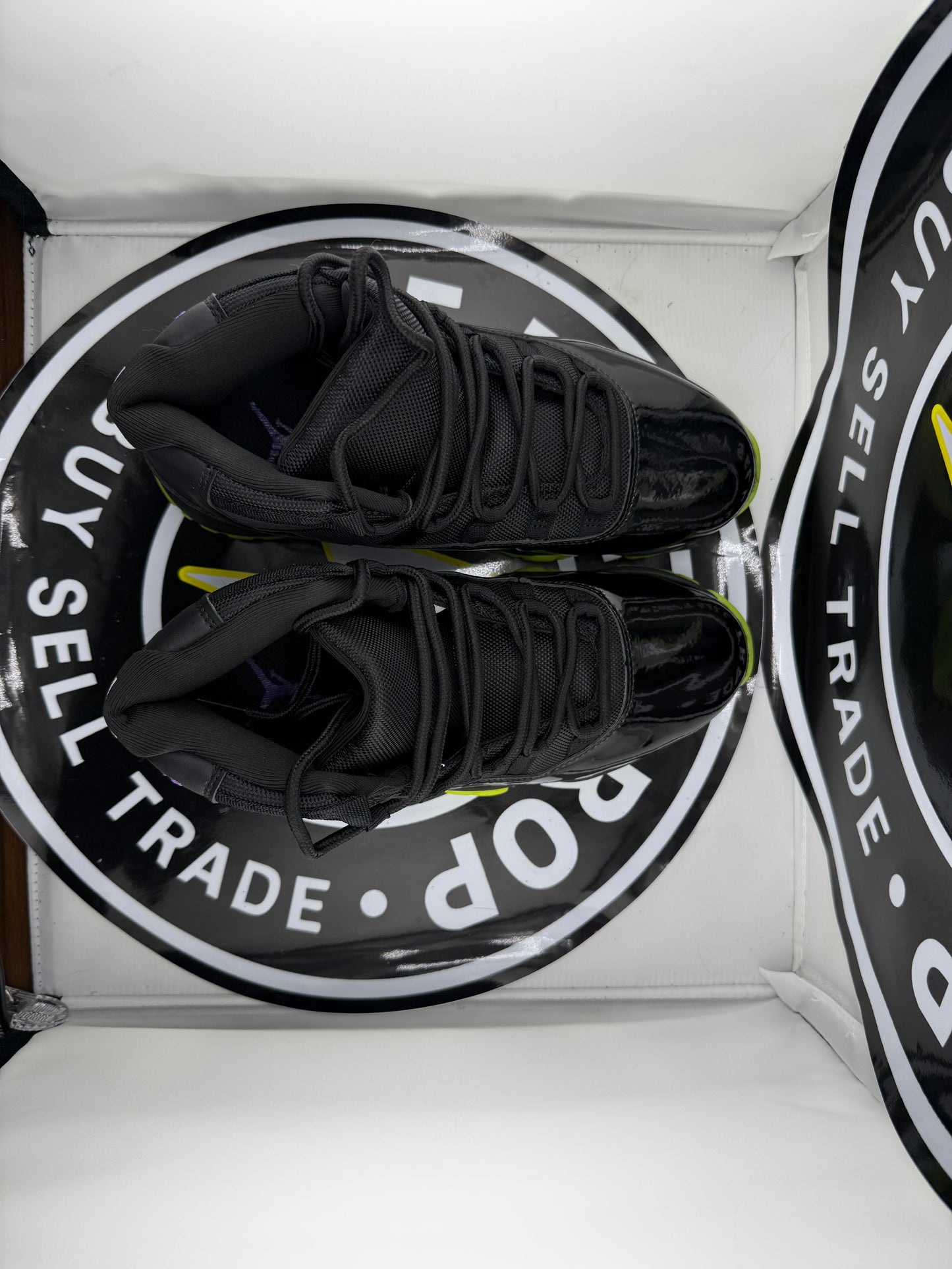 UA Jordan 11 Retro - Black/Barely Volt - Size 7M / 8.5W