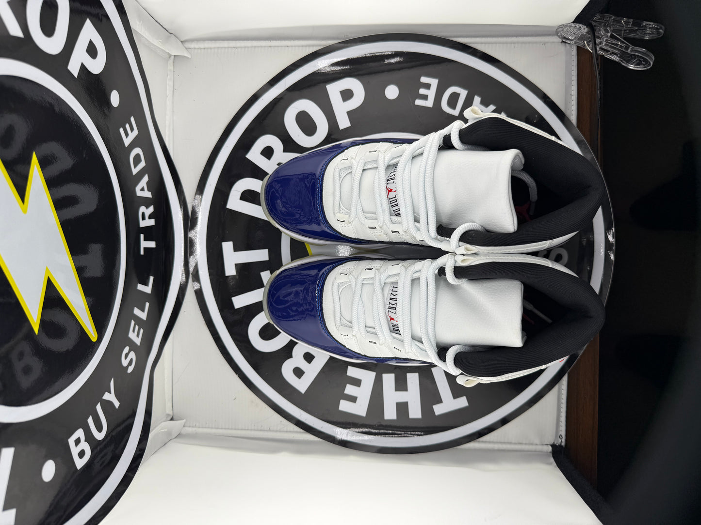 UA Jordan 11 Retro - Rare Air - Size 9M / 10.5W