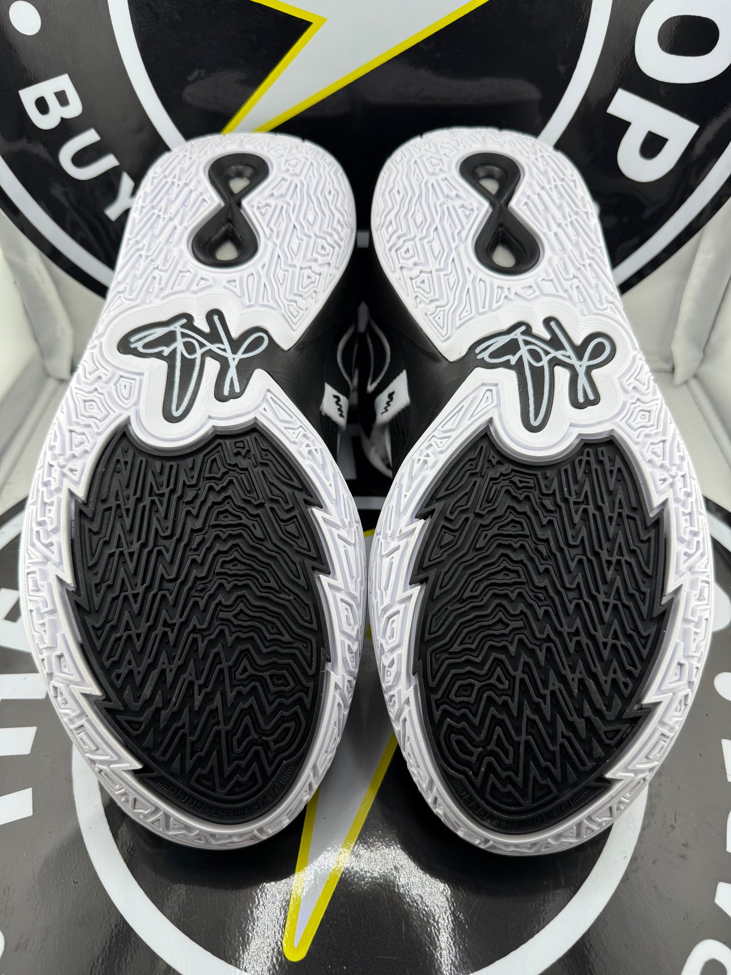 Nike Kyrie Infinity TB - Black White - Size 11M / 12.5W