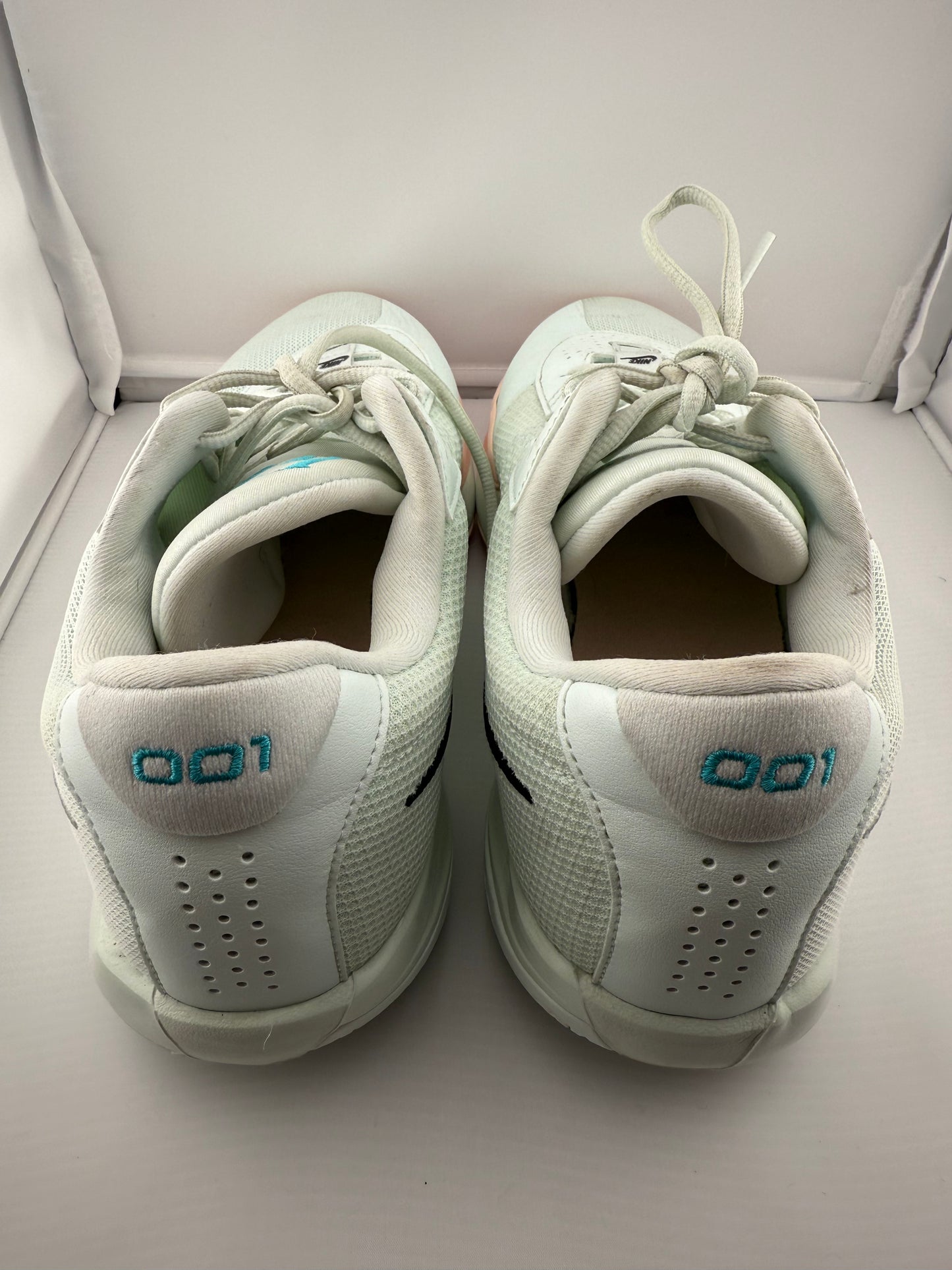 Nike Air Zoom GT Cut Academy EP - Size 12M / 13.5W