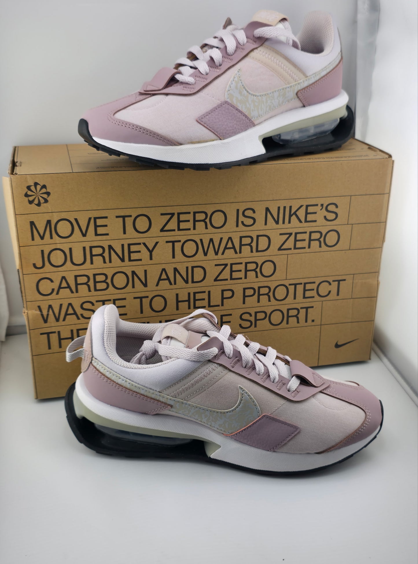 Nike Air Max Pre-Day Venice Plum Fog - Size 5.5M / 7W