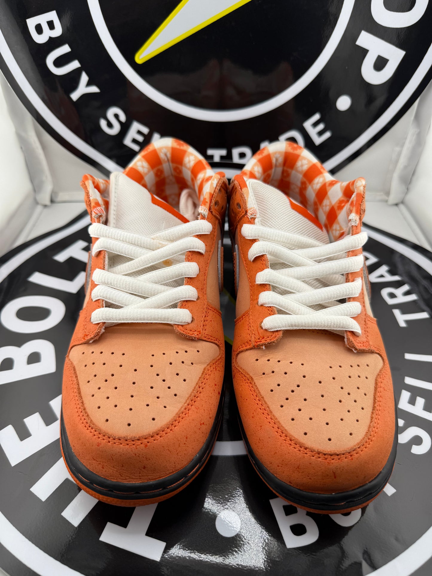 Nike SB Dunk Low - Concepts Orange Lobster - Size 7.5M / 9W