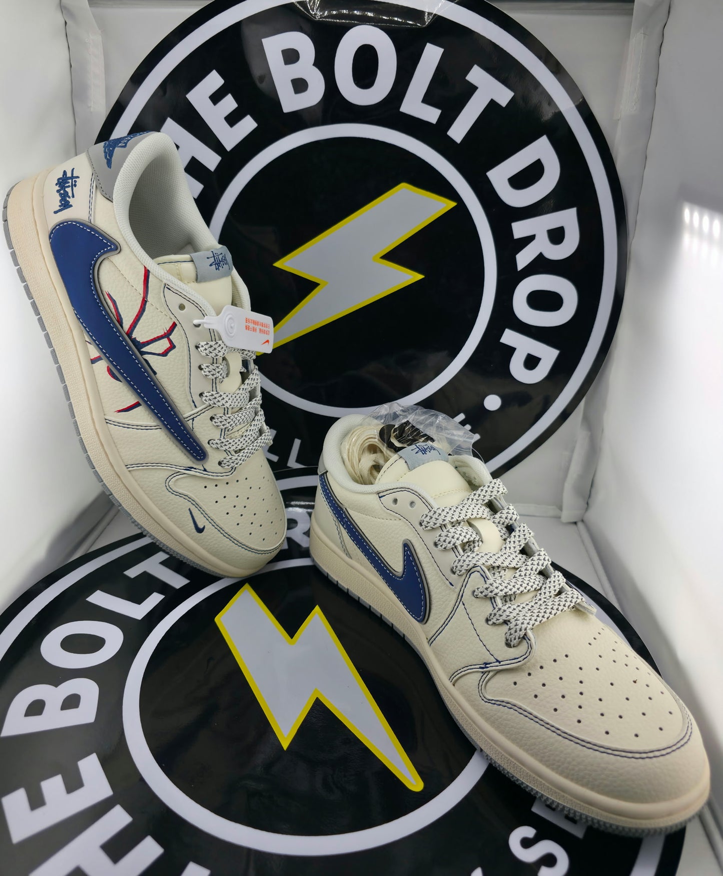UA Jordan 1 Low - Travis Scott Stussy - Size 11M / 12.5W