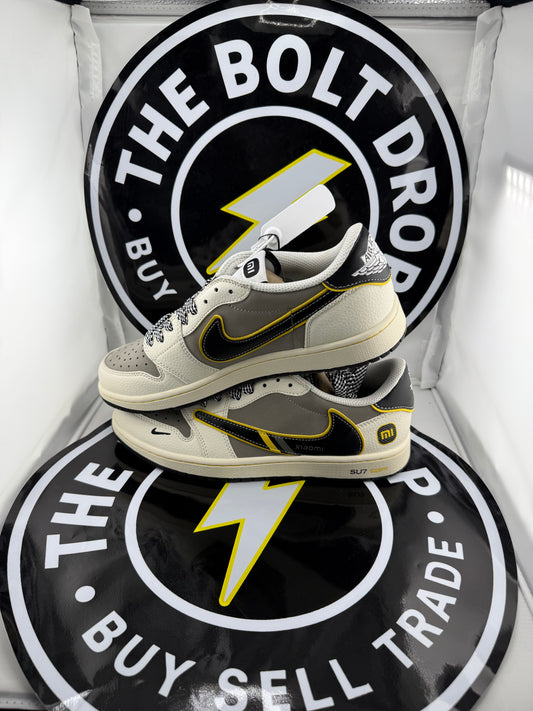 UA Jordan 1 Low - Travis Scott Xiaomi SU7 Ultra - Size 10.5M / 12W
