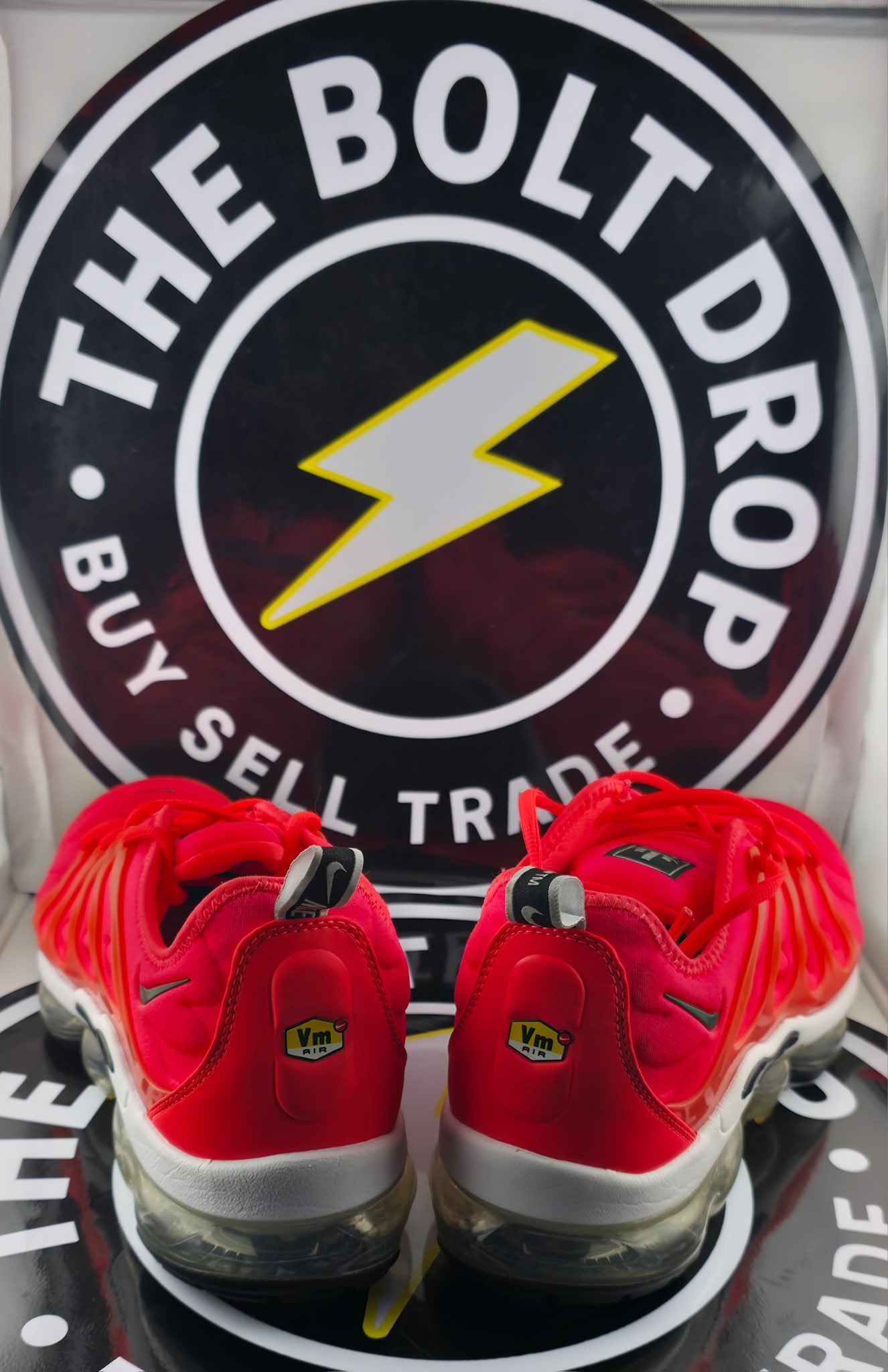 Nike Air VaporMax Plus - Overbranding Bright Crimson - Size 11M / 12.5W