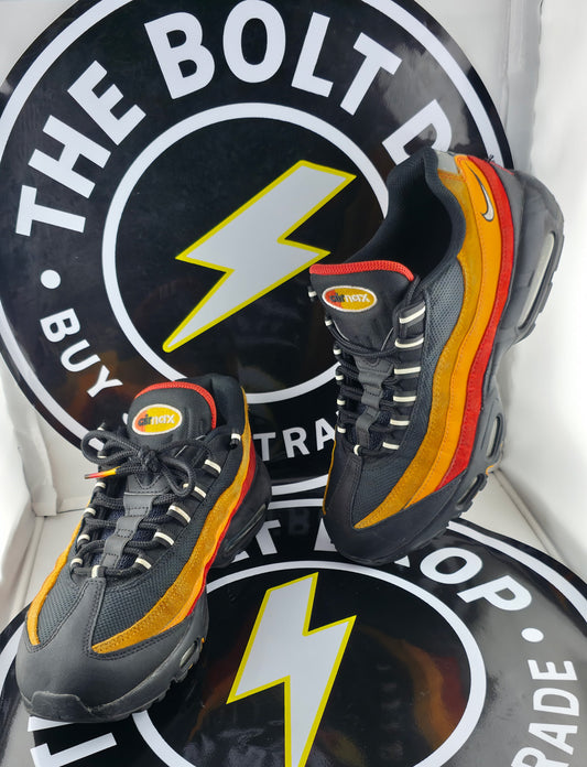 Nike Air Max 95 - Black Kumquat - Size 9.5M / 11W