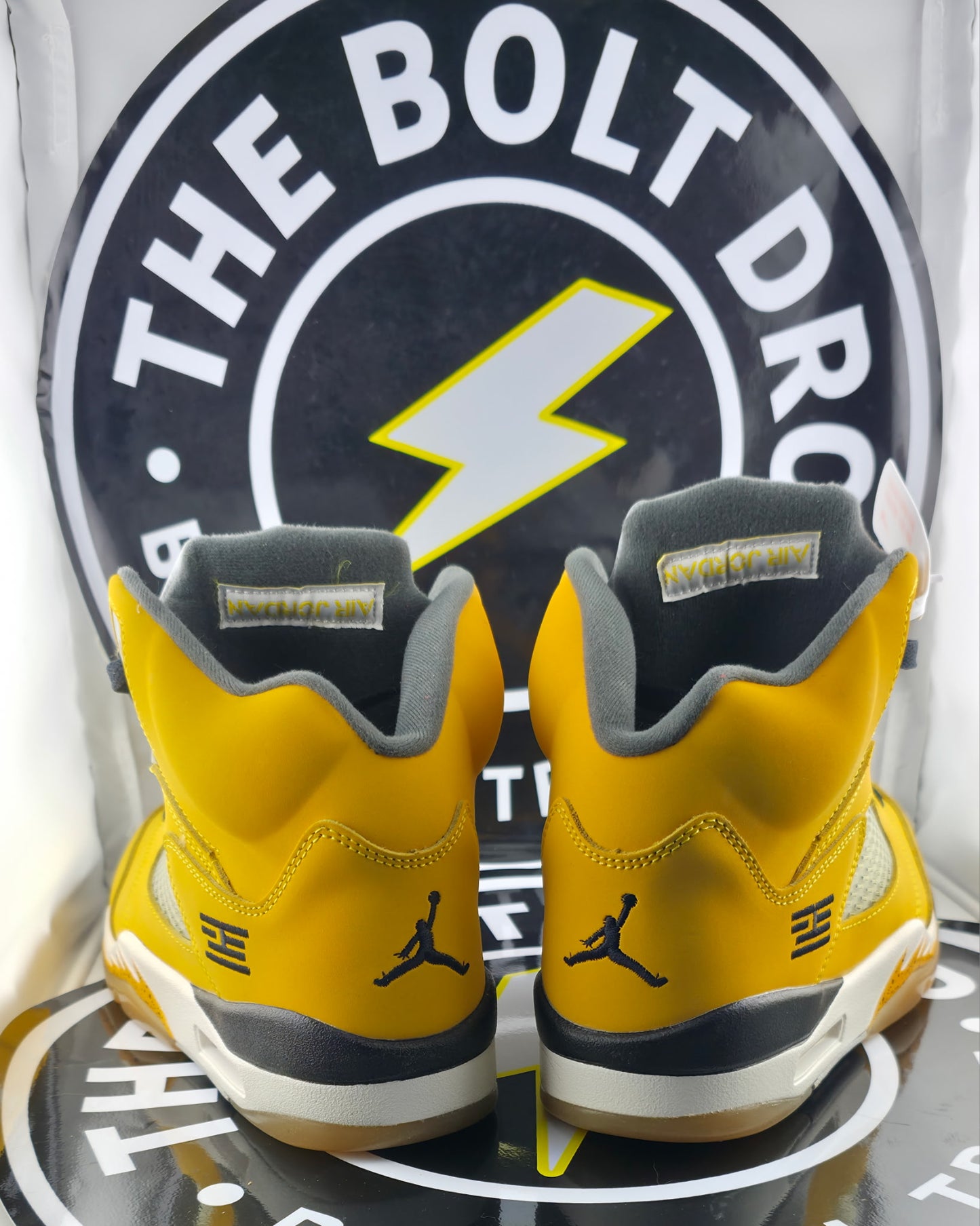 Jordan 5 Retro - T23 “Tokyo” - Size 12M / 13.5W