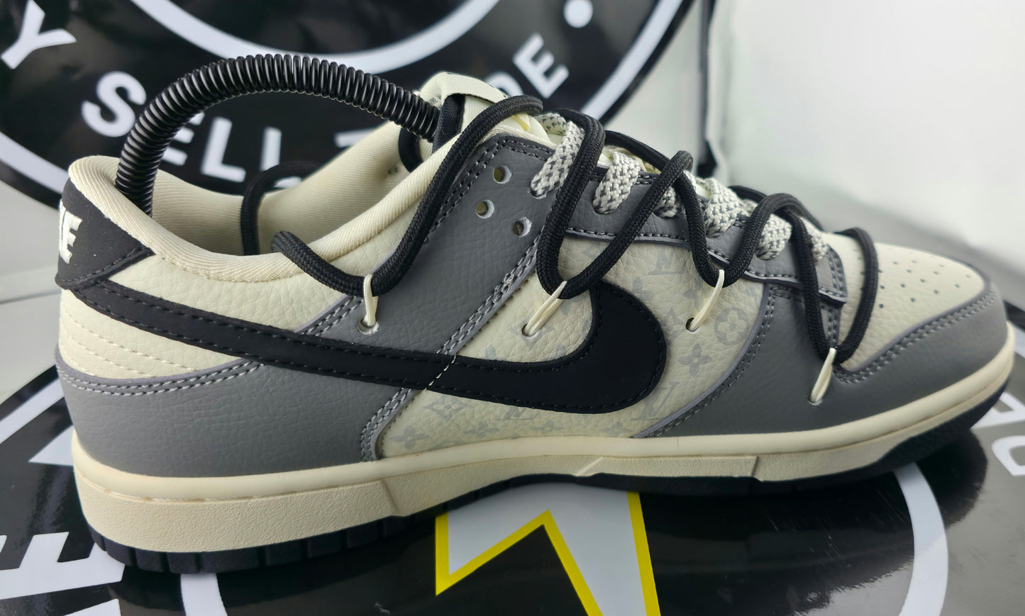 UA Dunk Low - Louis Vuitton Off-White - Size 9.5M / 11W