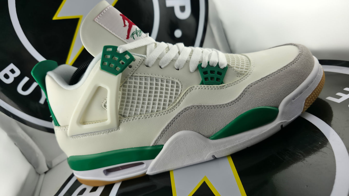 UA Jordan 4 Retro - Pine Green - Size 12M / 13.5W