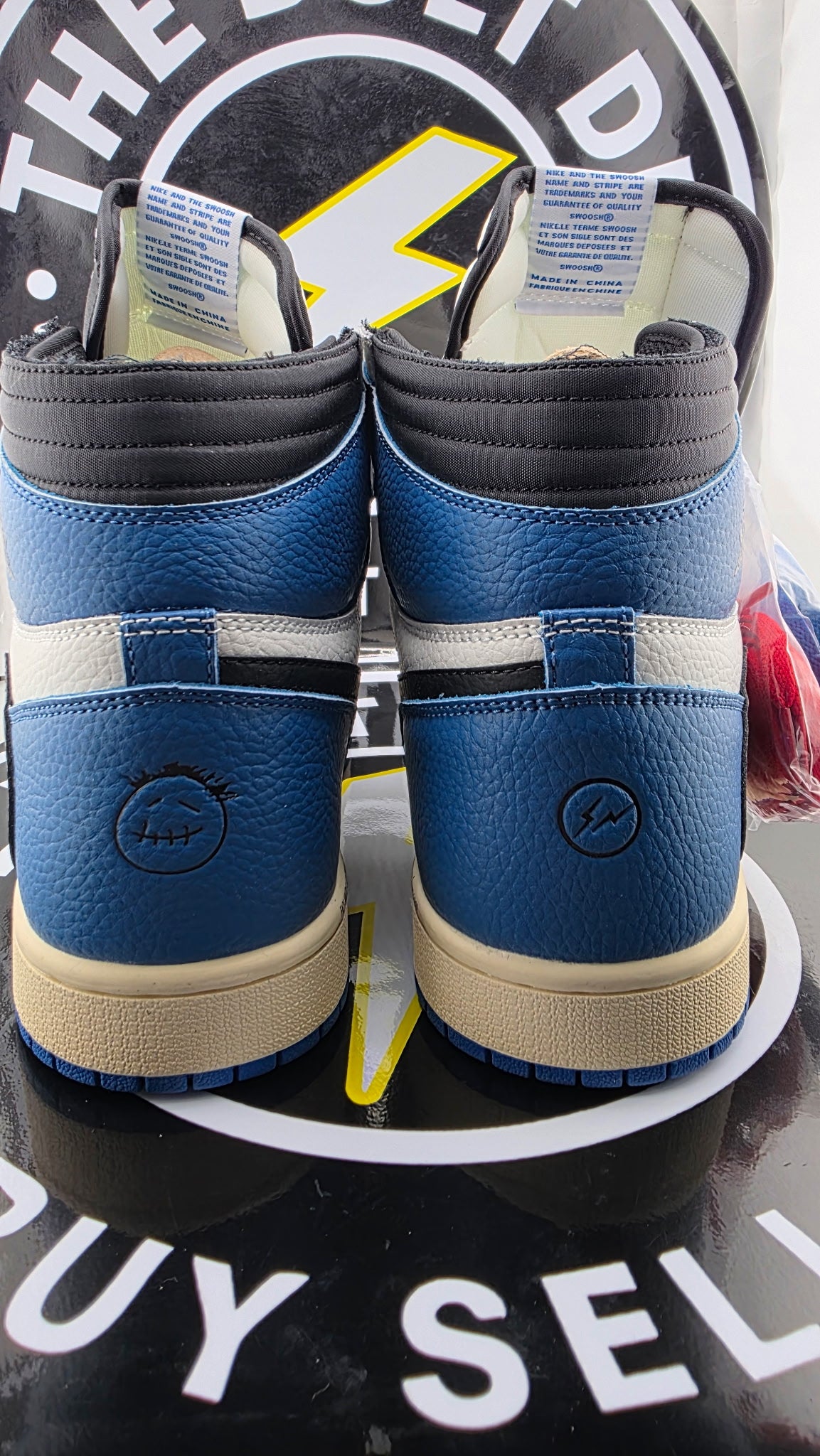 UA Jordan 1 Retro High - Travis Scott Fragment X - Size 11M / 12.5W