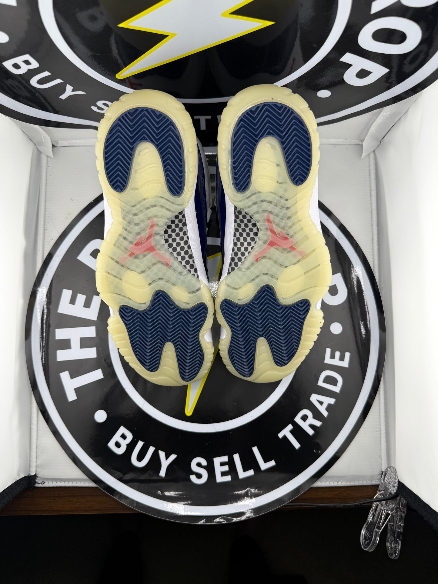 UA Jordan 11 Retro - Rare Air - Size 9M / 10.5W
