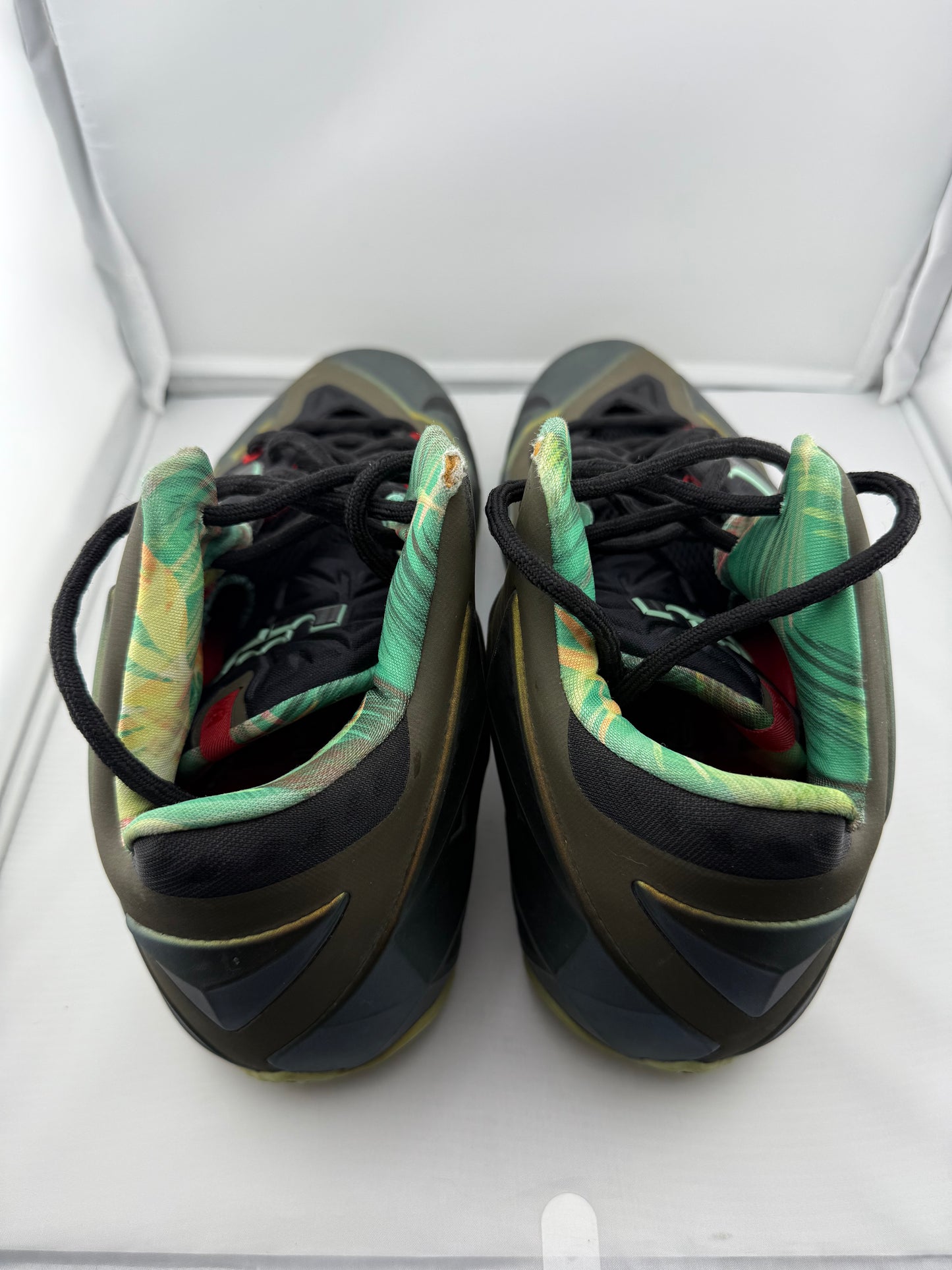 Nike LeBron 11 - “Kings Pride” - Size 13M / 14.5W