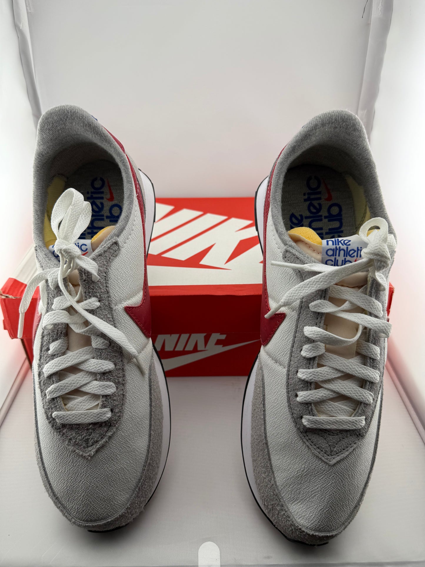 Nike Waffle Trainer 2 - Athletic Club White Gym Red - Size 10M / 11.5W